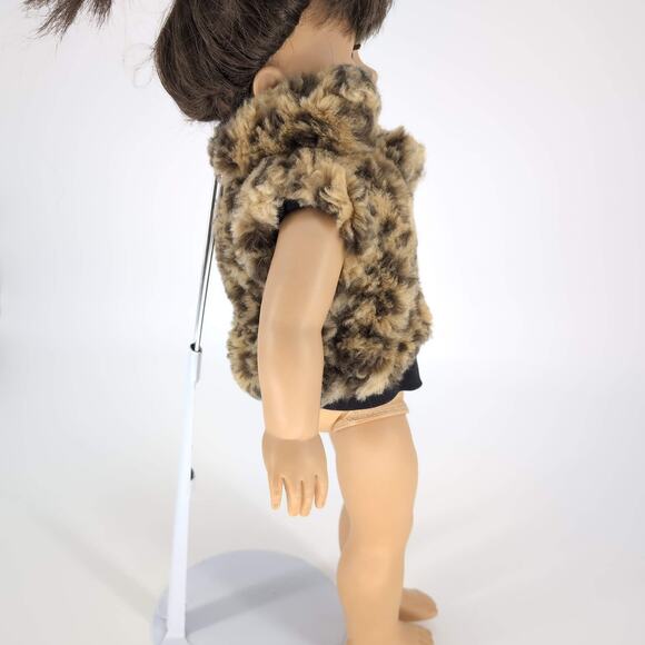 Unbranded Faux Fur Fuzzy Cheetah Vest / Sleeveless Winter Coat for 18" Dolls GUC - Picture 2 of 11